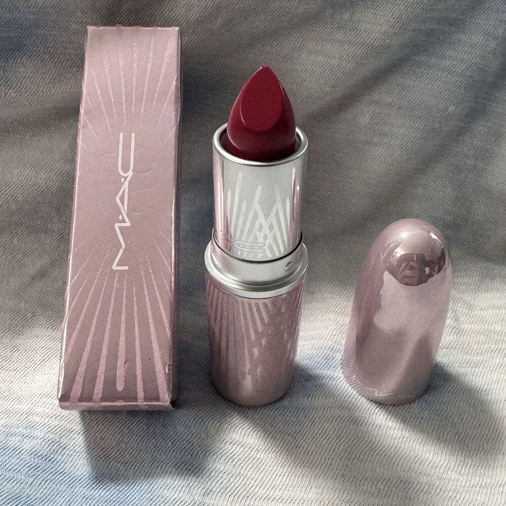 MAC Matte Lipstick - Heart Goes Boom A20 - Frosted Firework Collection - NIB